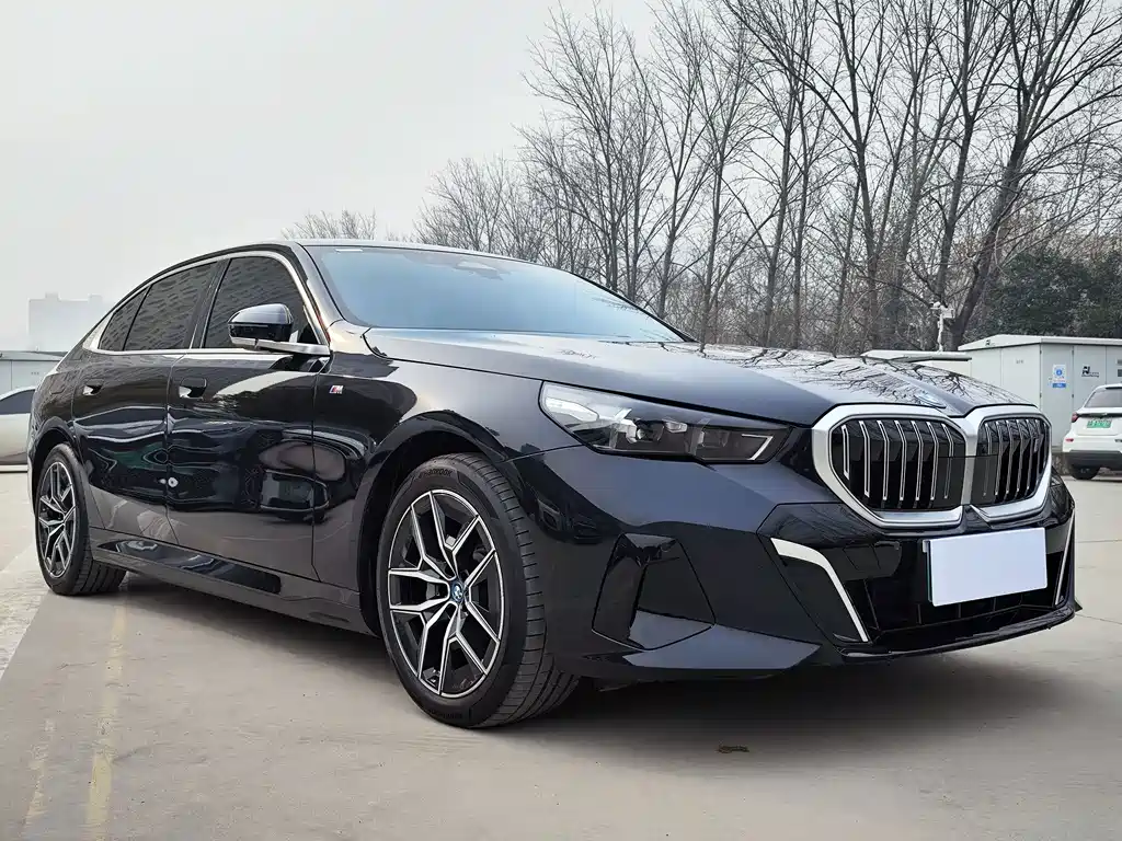 BMW I5