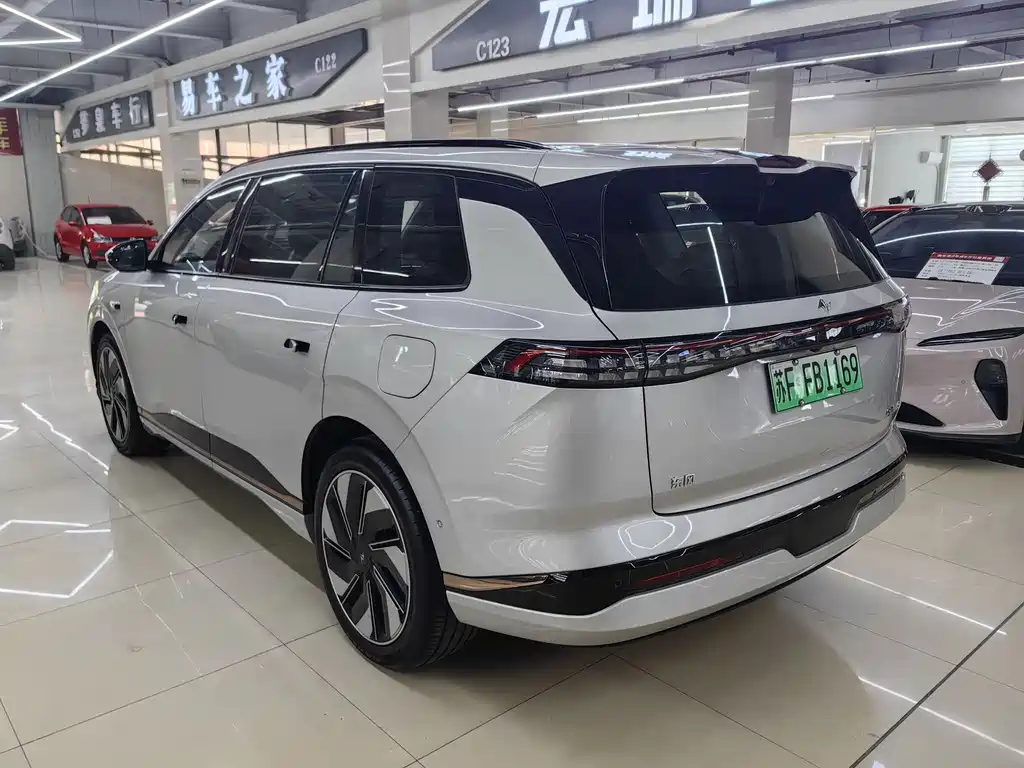 DONGFENG EΠ008