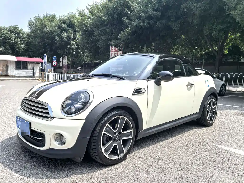 Mini Coupe 2012 1.6L COOPER