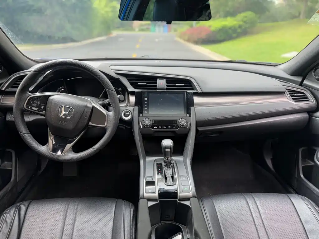 Honda Civic — миниатюра 13