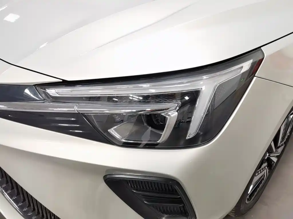 Roewe Feifan ER6 — миниатюра 7