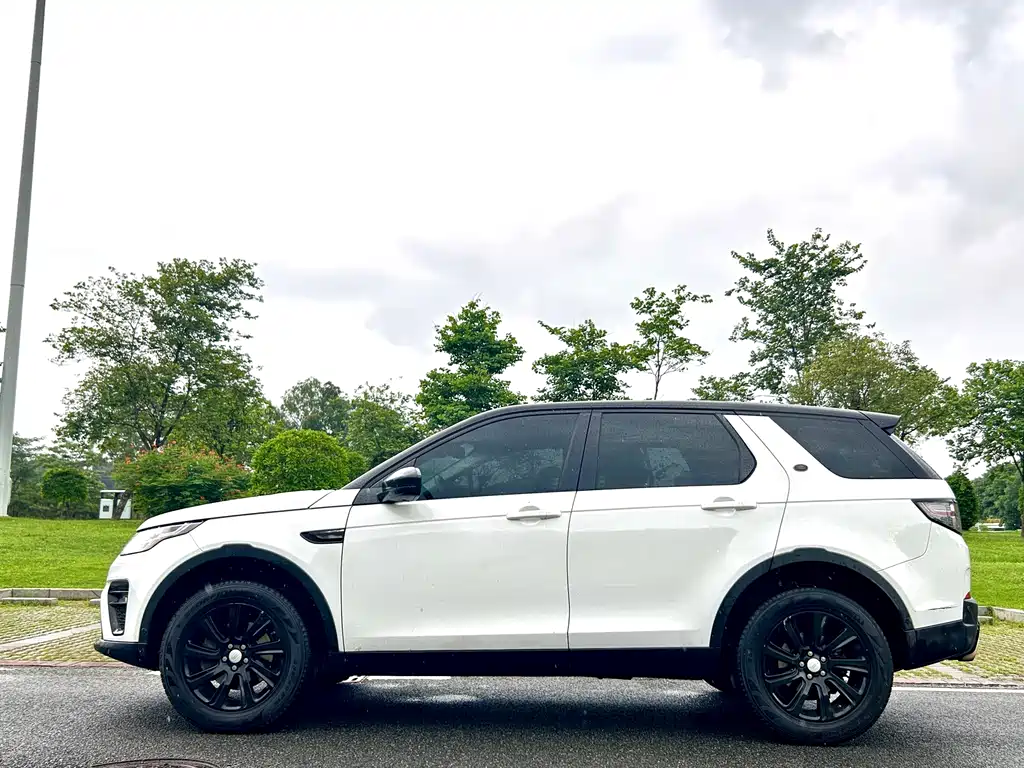 Land Rover Discovery Sport 2018 240PS SE