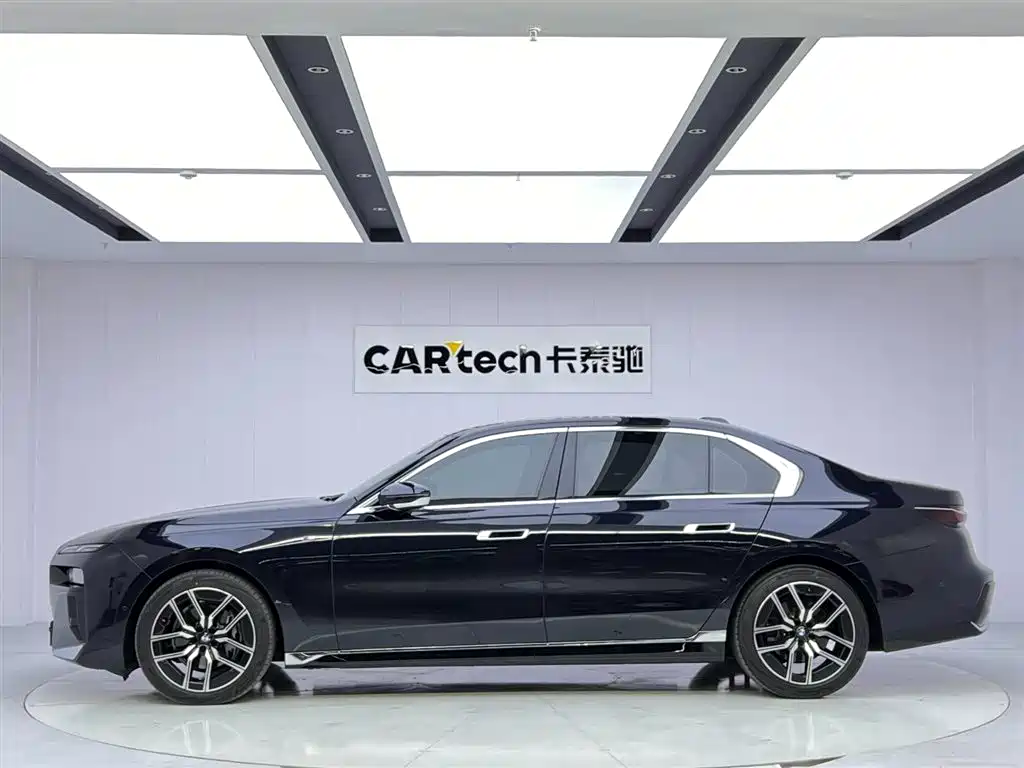 BMW 7 Series 7 2023 735Li M Sport