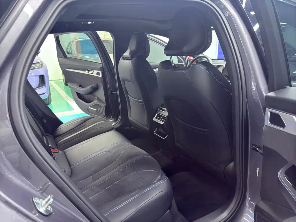 Geely Preface 2025 2.0TD