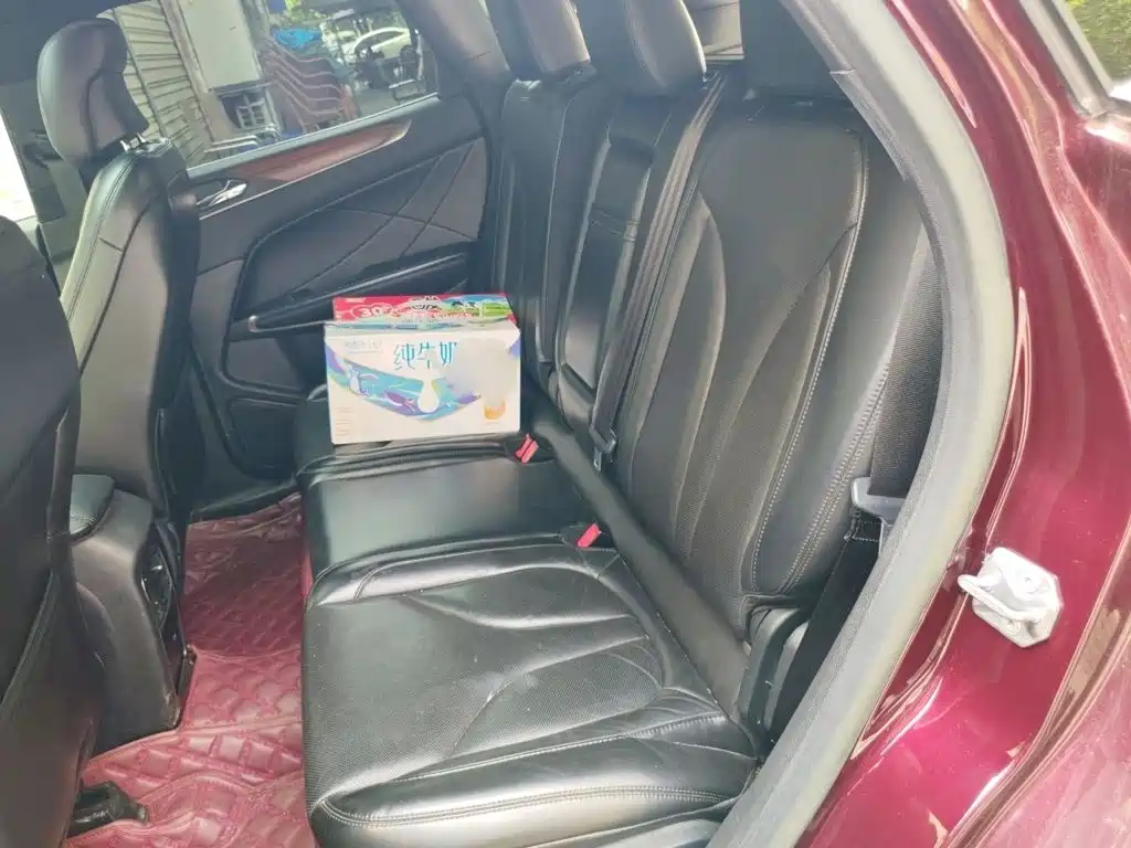Lincoln MKC — миниатюра 15