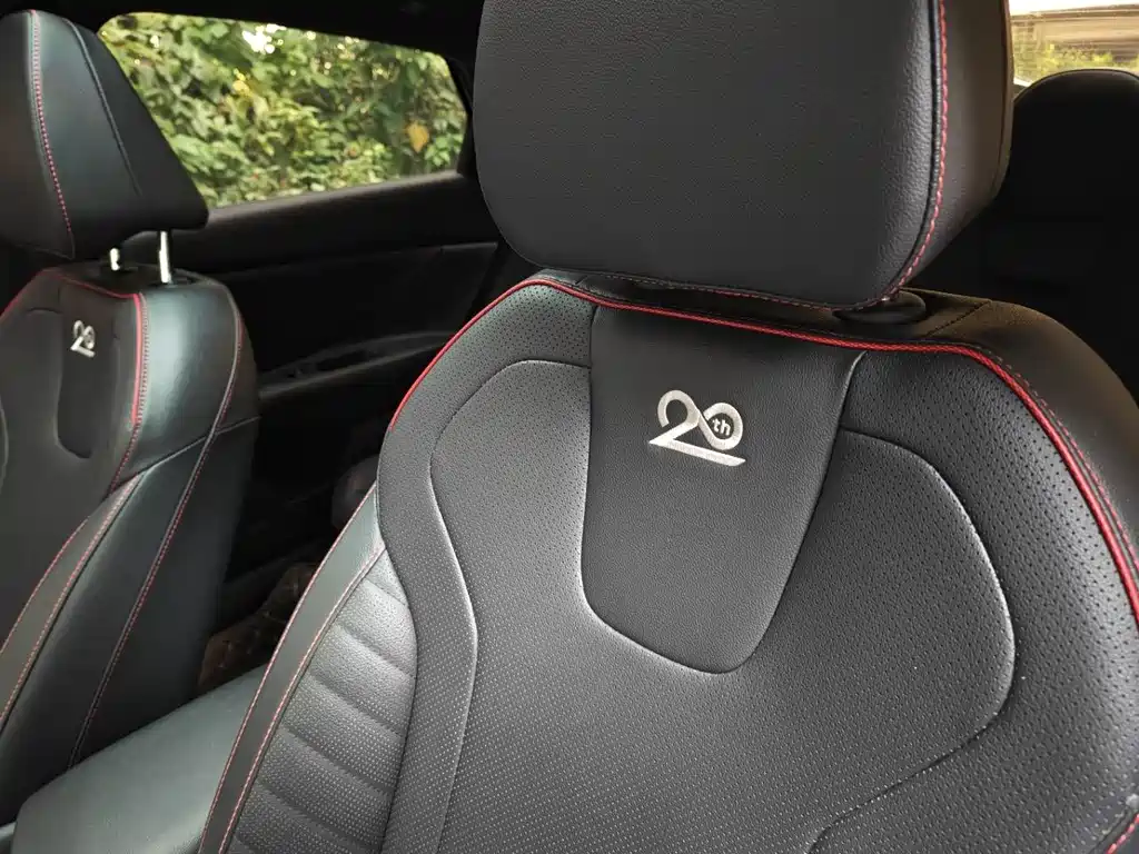 Hyundai Elantra — миниатюра 13