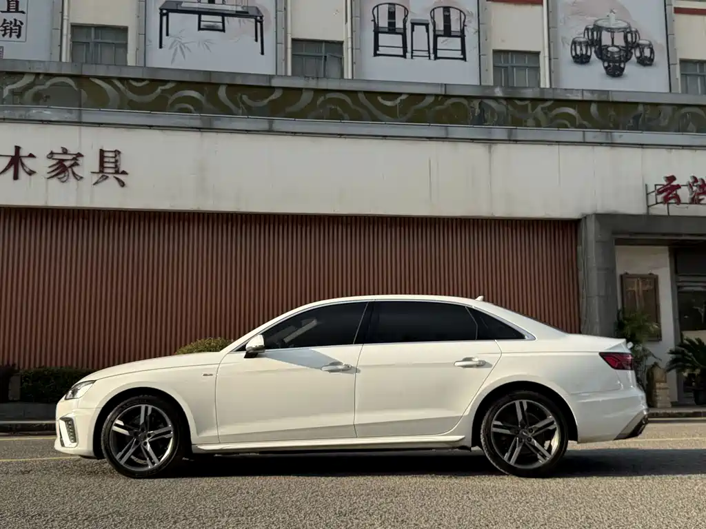 Audi A4L — миниатюра 2