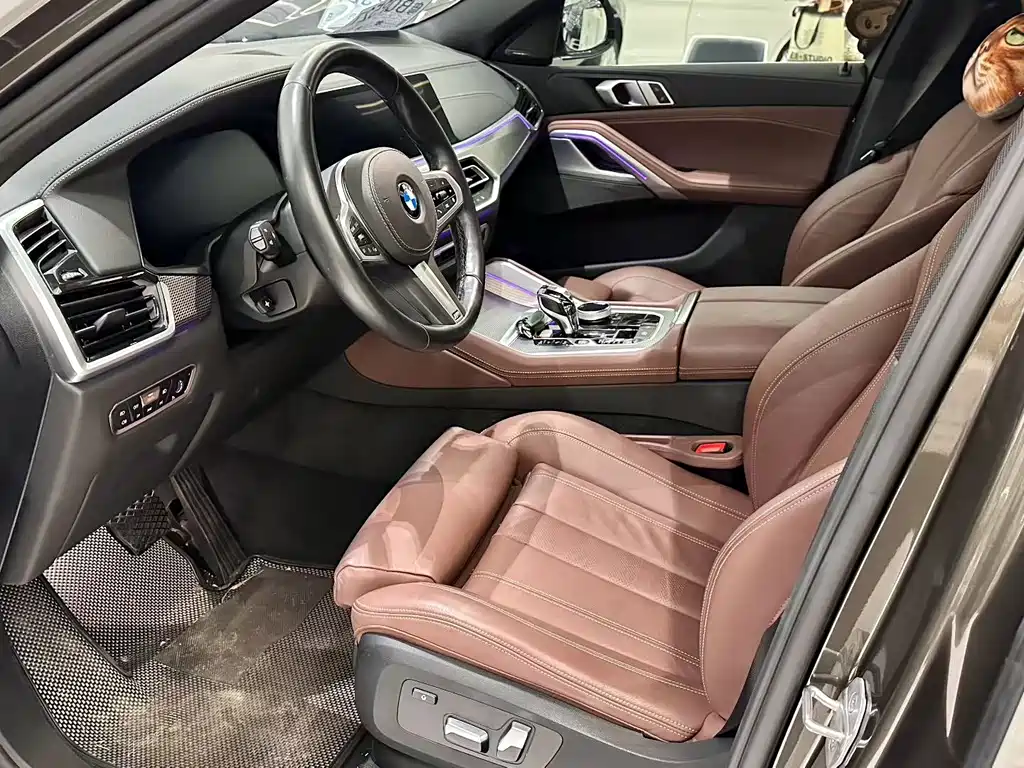 BMW  X6