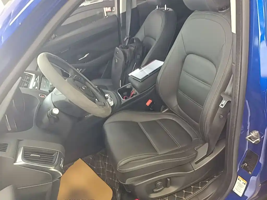 Jaguar E-PACE — миниатюра 15