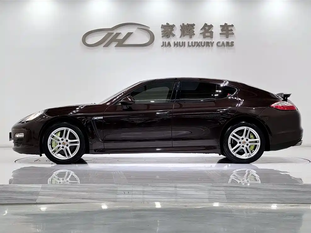 Porsche Panamera 2010 Panamera 4 3.6L