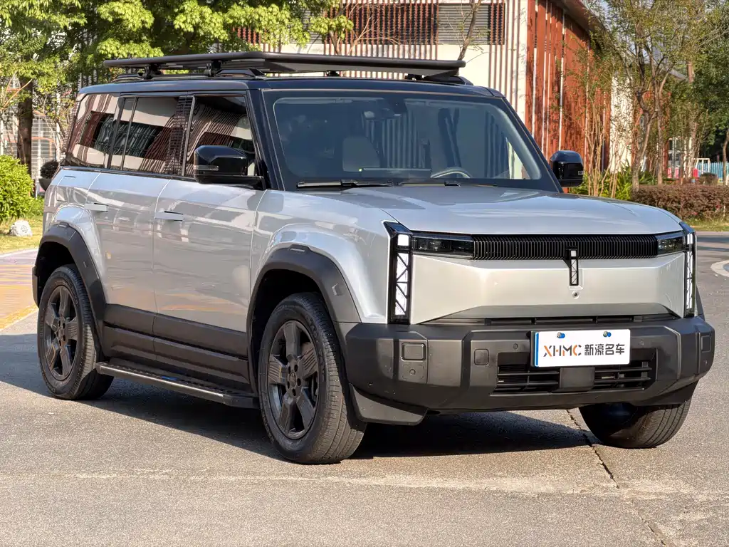 iCar 03