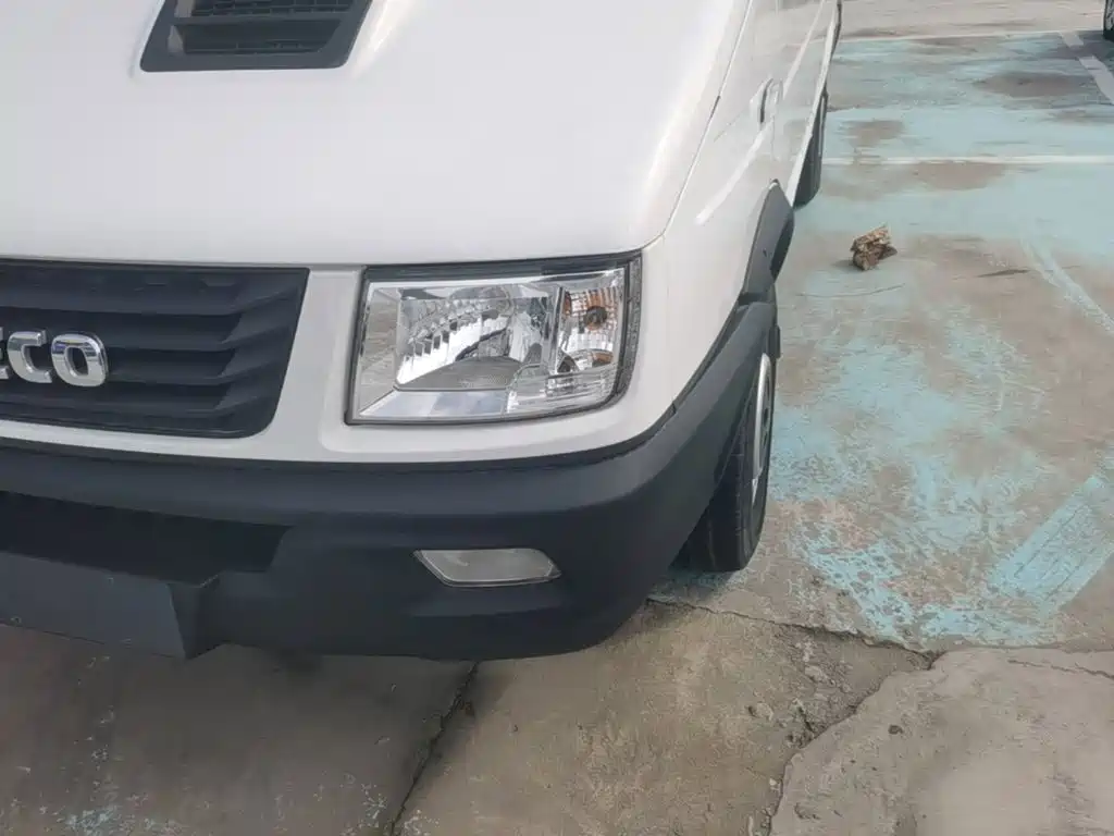 IVECO Daily — миниатюра 24