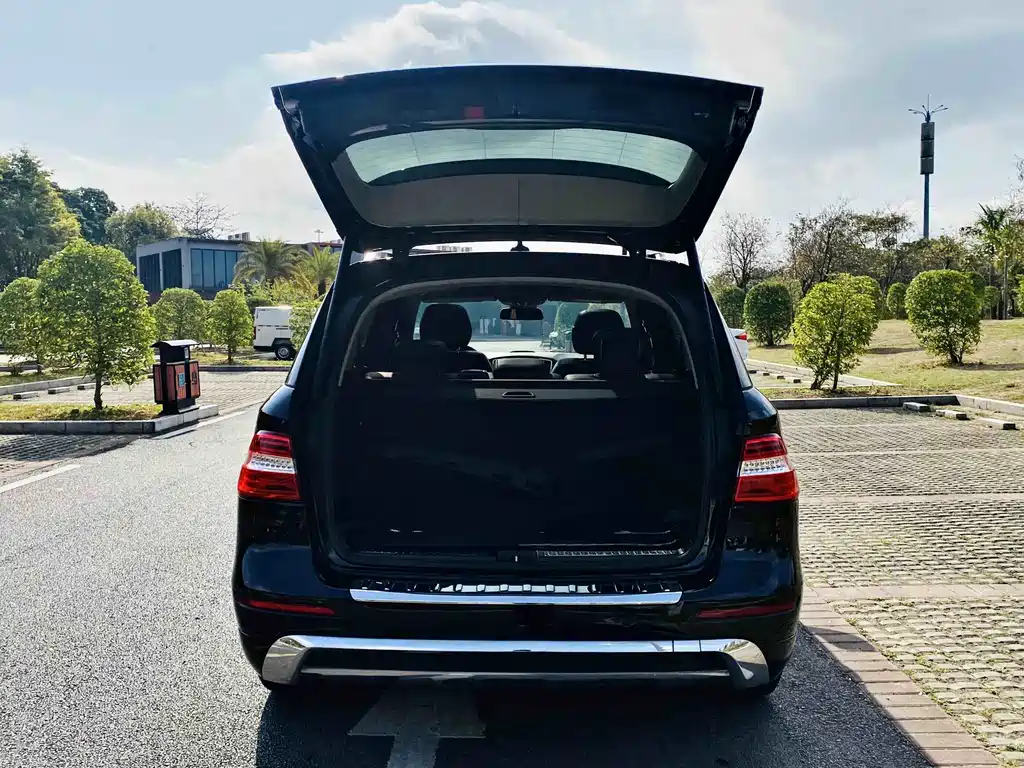 Mercedes-Benz M 2012 ML 350