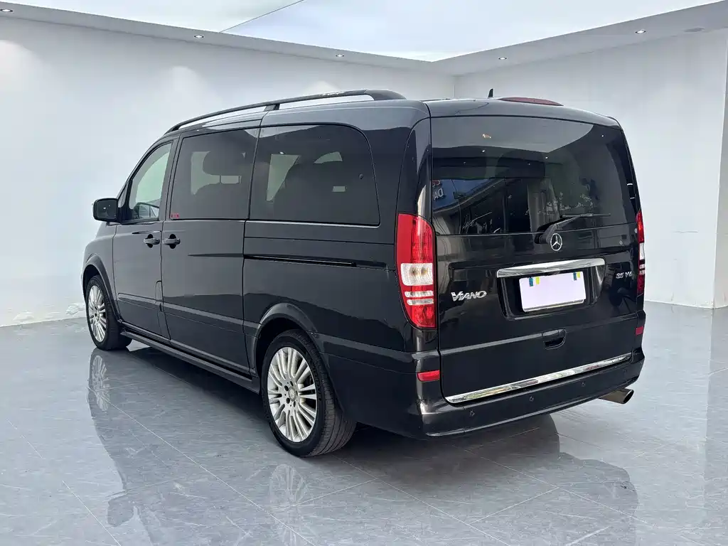 Mercedes-Benz Viano — миниатюра 6