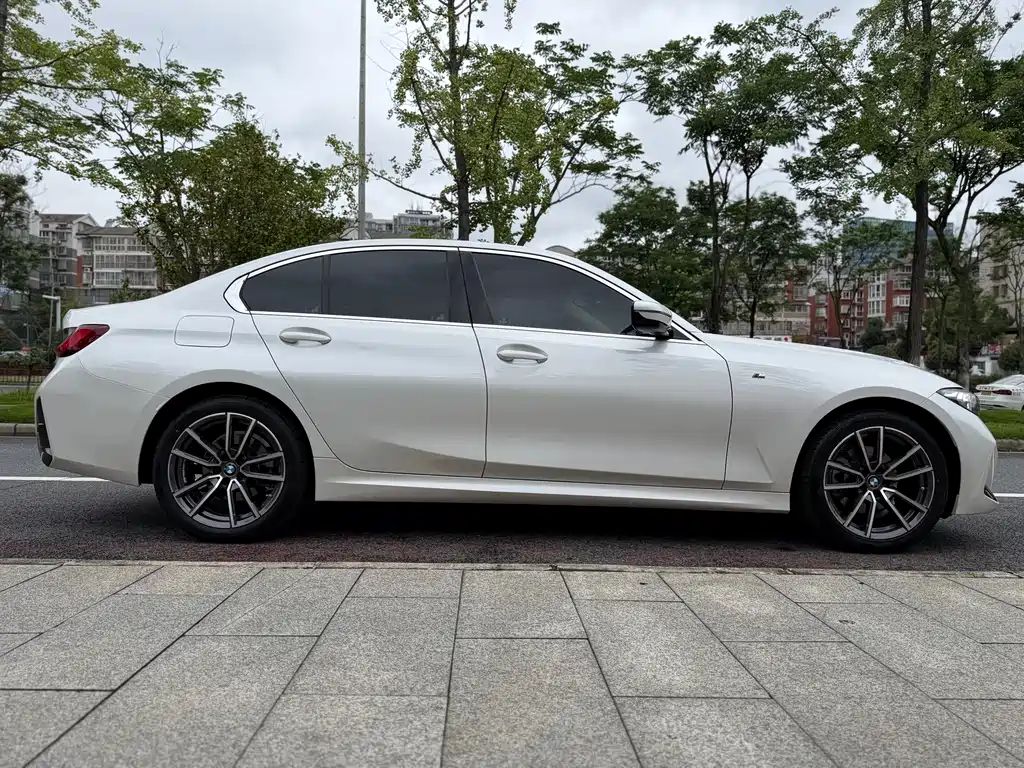 BMW 3 Series 3 2023 320i M Sport
