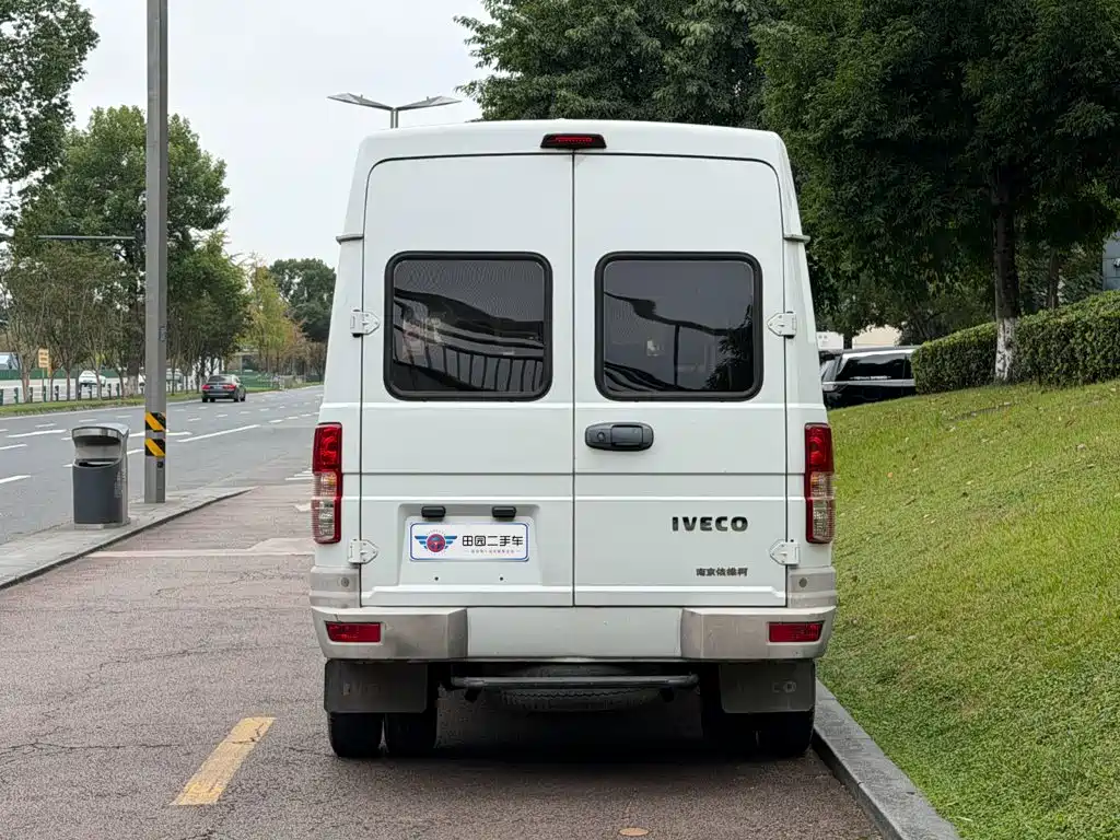 IVECO Daily — миниатюра 5