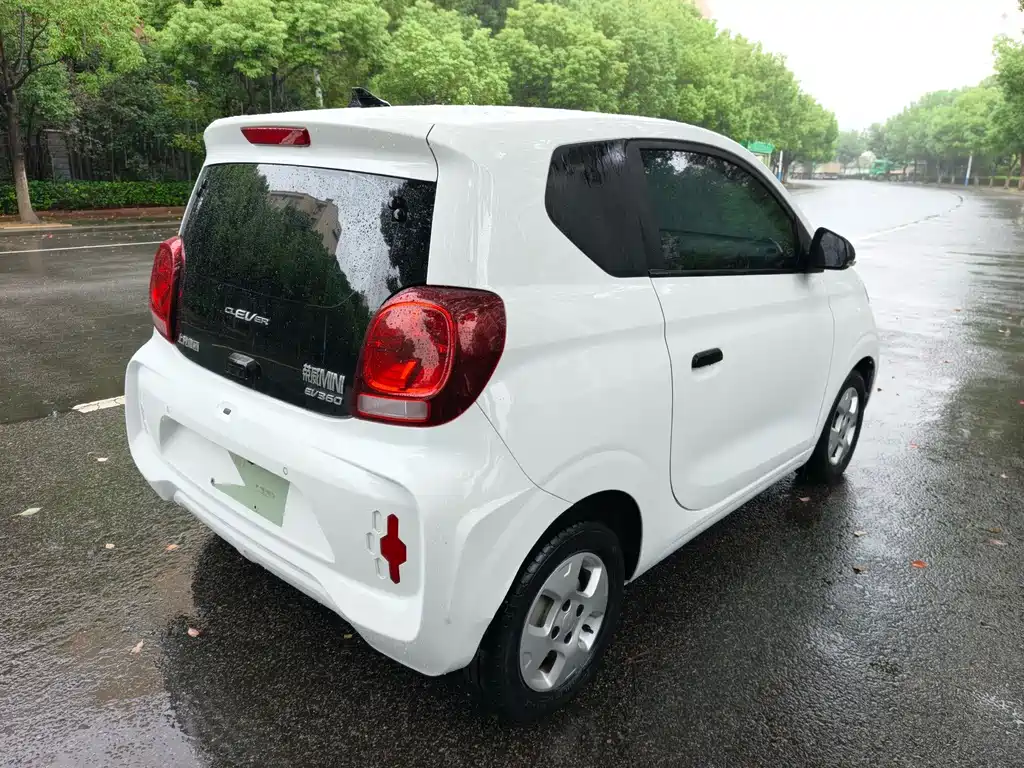 Roewe Clever — миниатюра 10