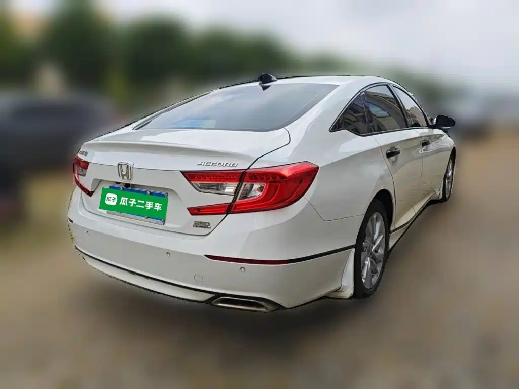 Honda Accord — миниатюра 8
