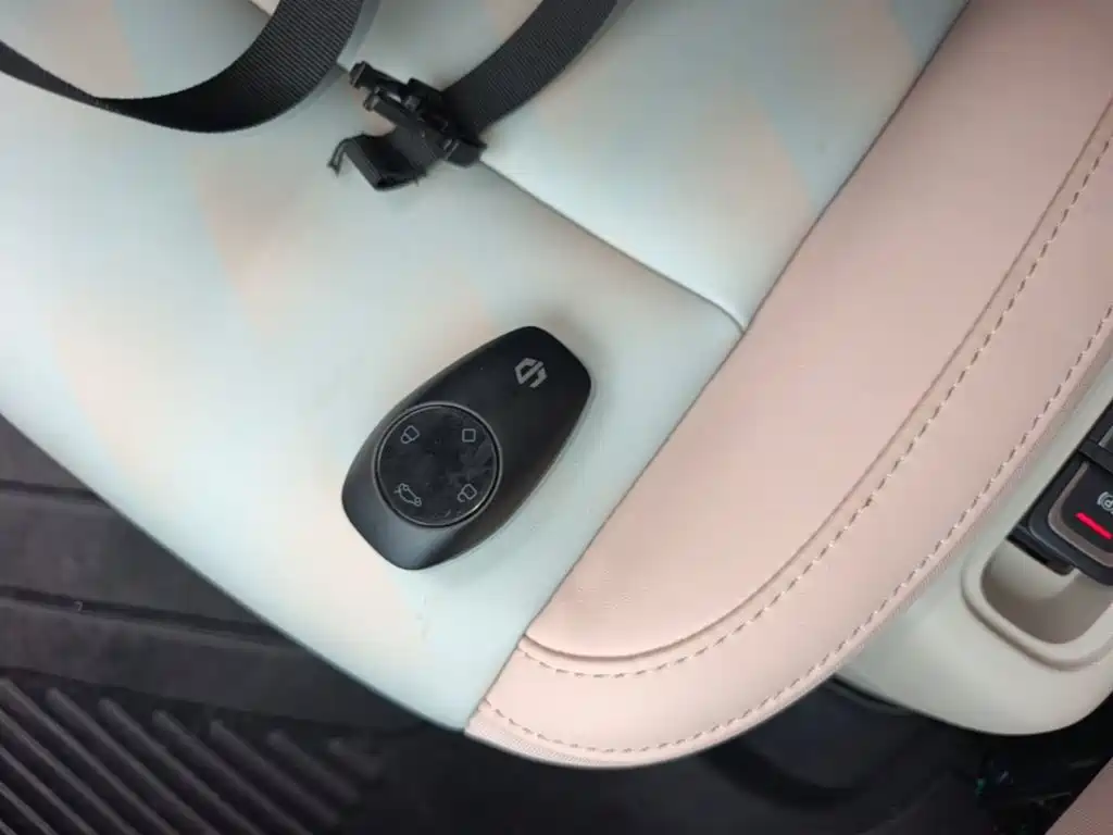 Leapmotor Leapmotor T03 — миниатюра 9