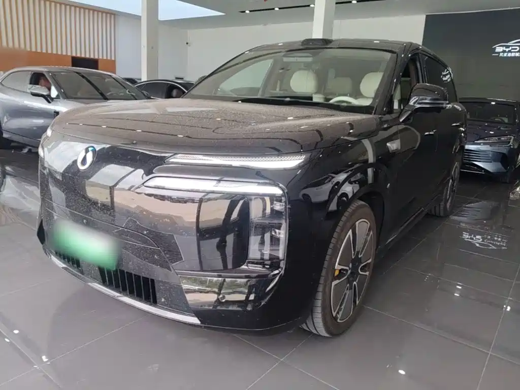 腾势N8L 2025款 旗舰型