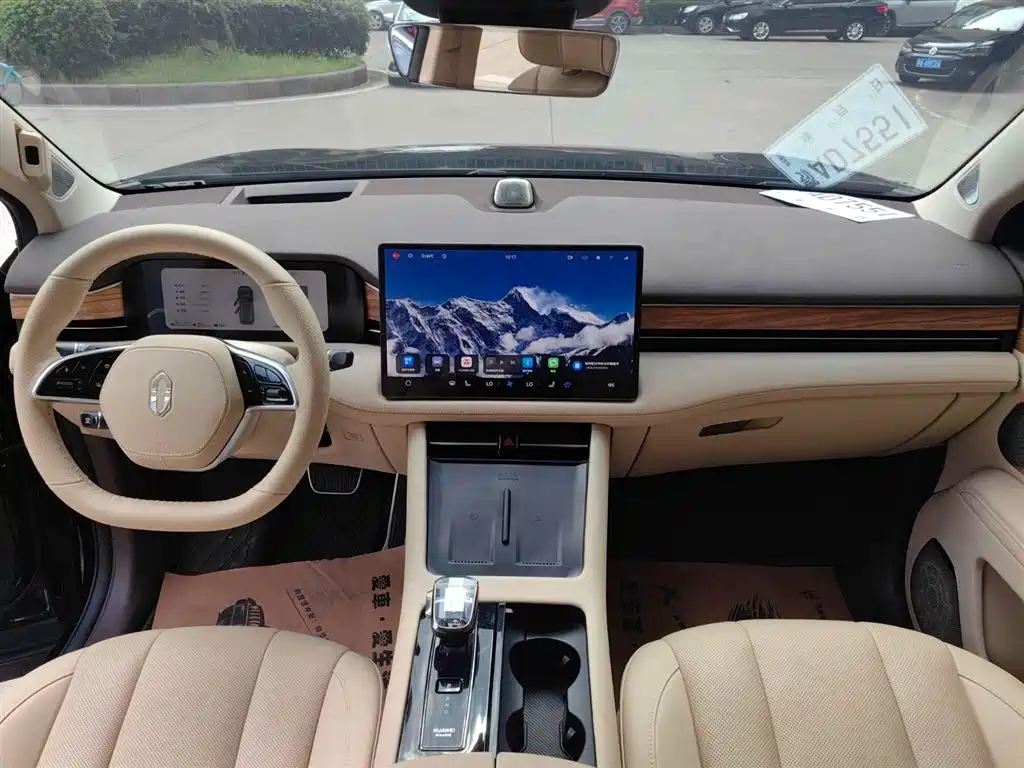 Aito M7 2024 1.5T Smart Drive Max 5 мест