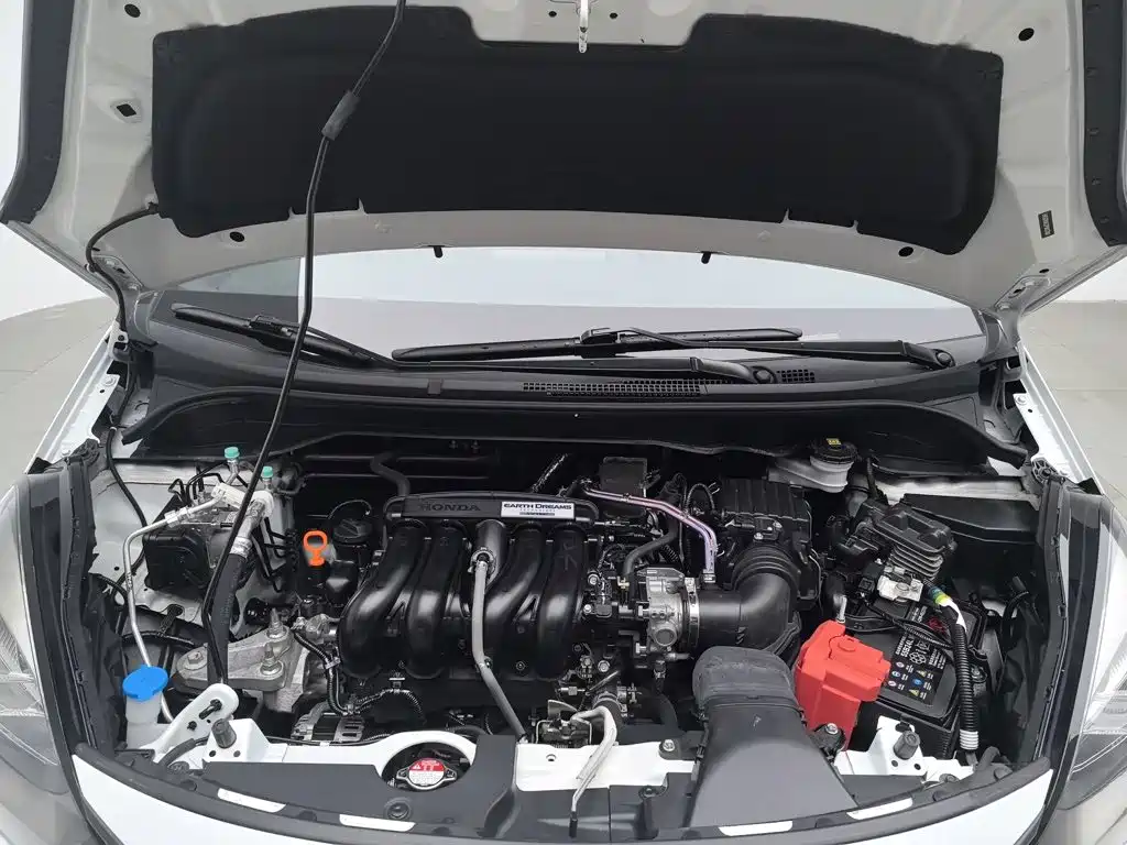 Honda Fit — миниатюра 6