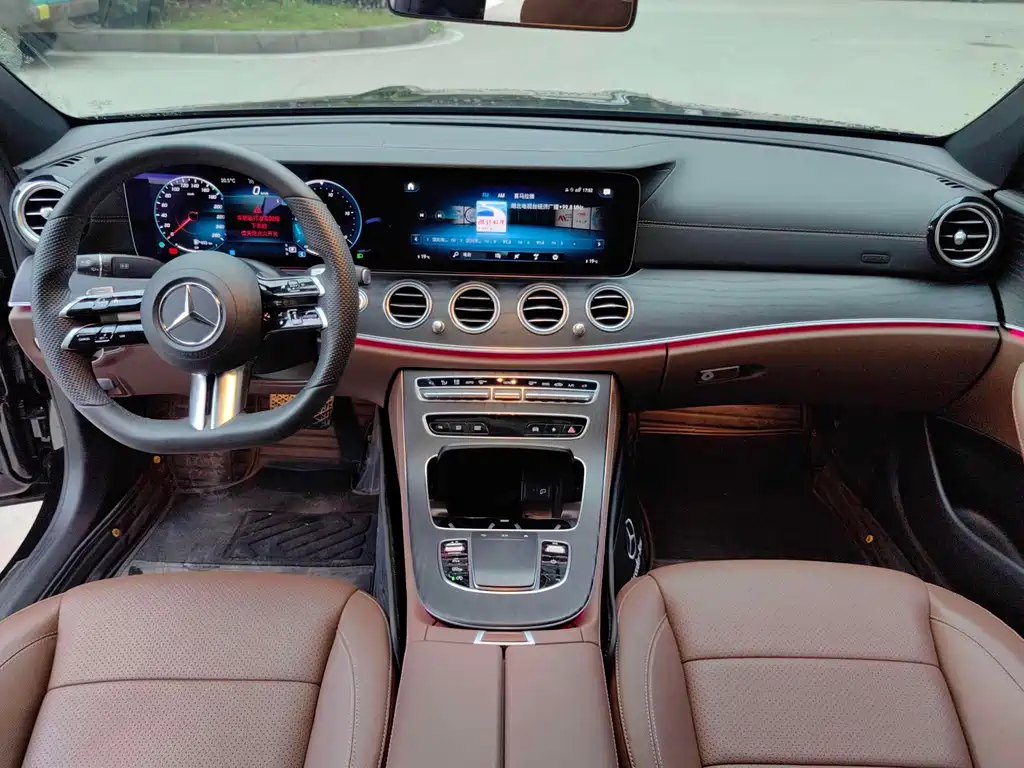 MERCEDES-BENZ E CLASS