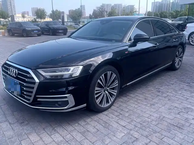 AUDI  A8 2020