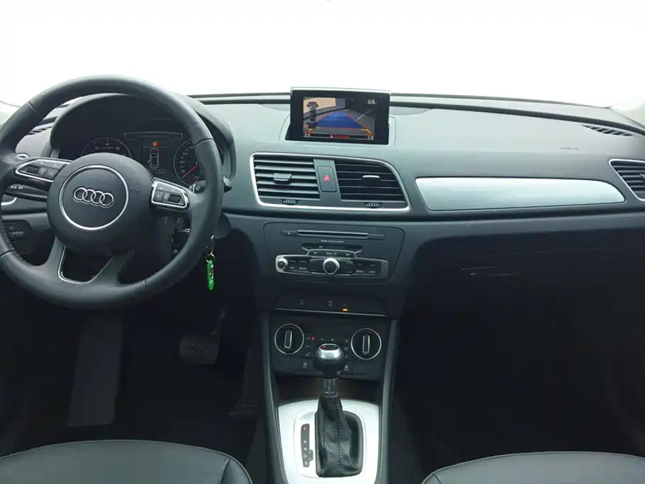 Audi Q3 — миниатюра 12