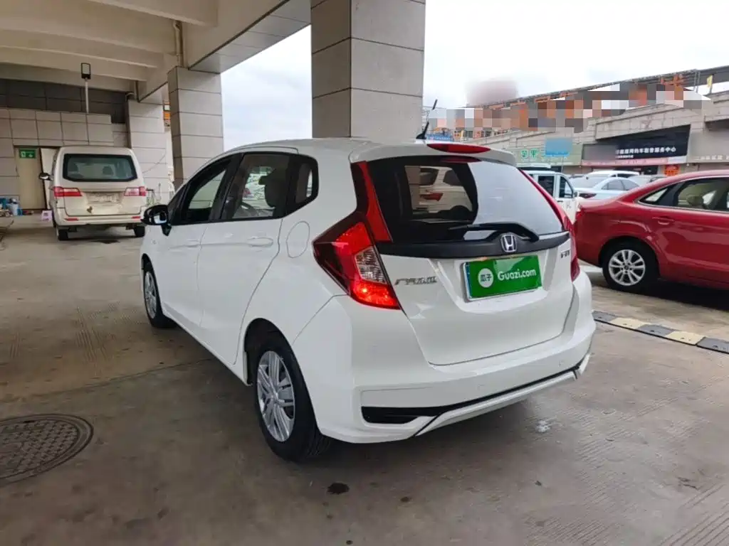 Honda Fit — миниатюра 5