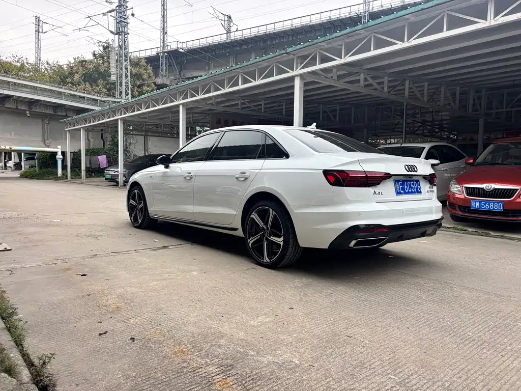 Audi A4L — миниатюра 14