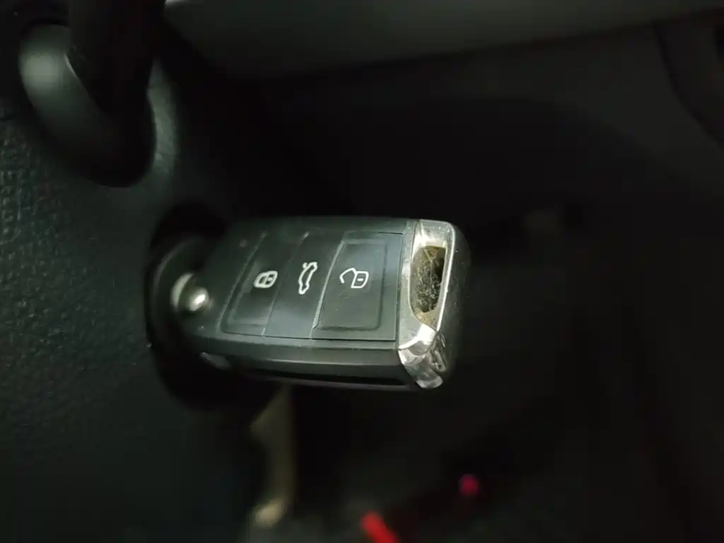 Volkswagen Lavida — миниатюра 9