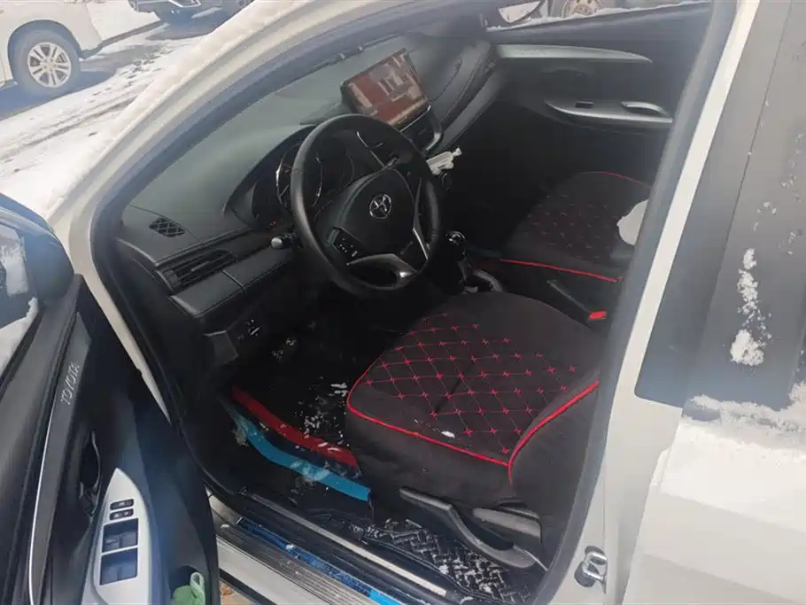 TOYOTA YARIS L ZHIXUAN