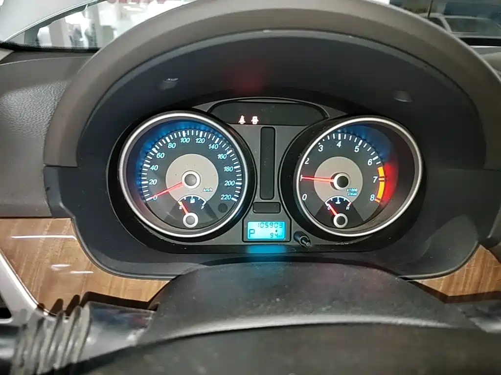 Buick Excelle — миниатюра 12