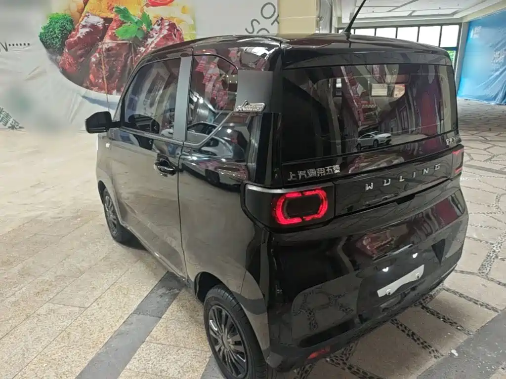 Wuling MINIEV — миниатюра 5