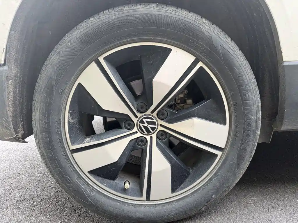 Volkswagen Tharu — миниатюра 6