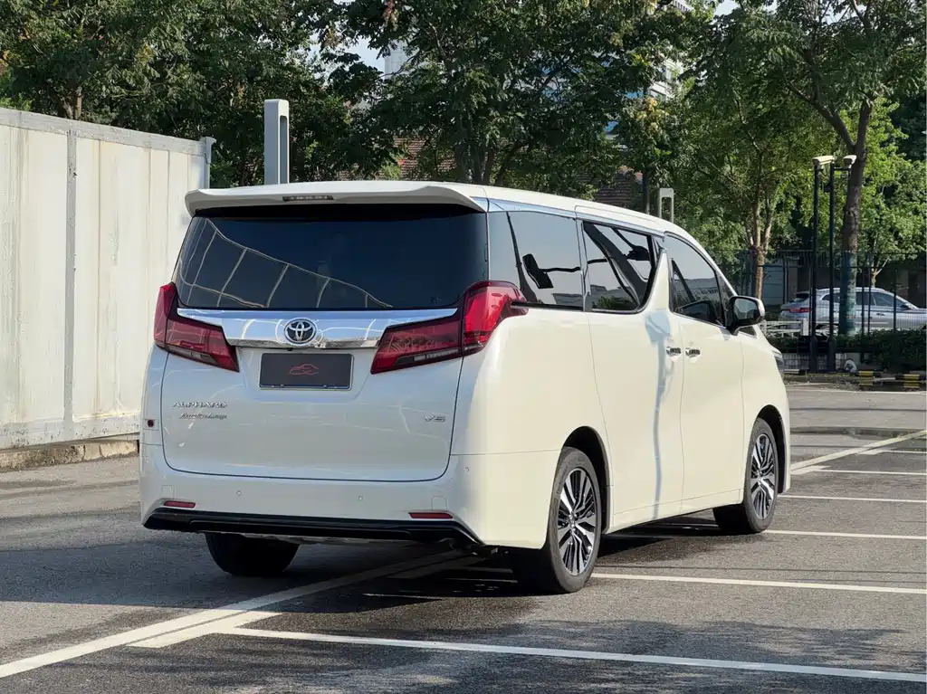 TOYOTA ELFA
