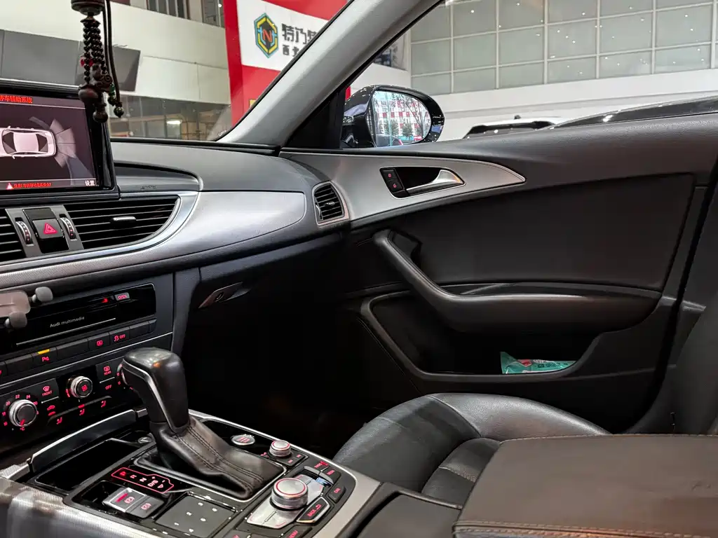 Audi A6L — миниатюра 8