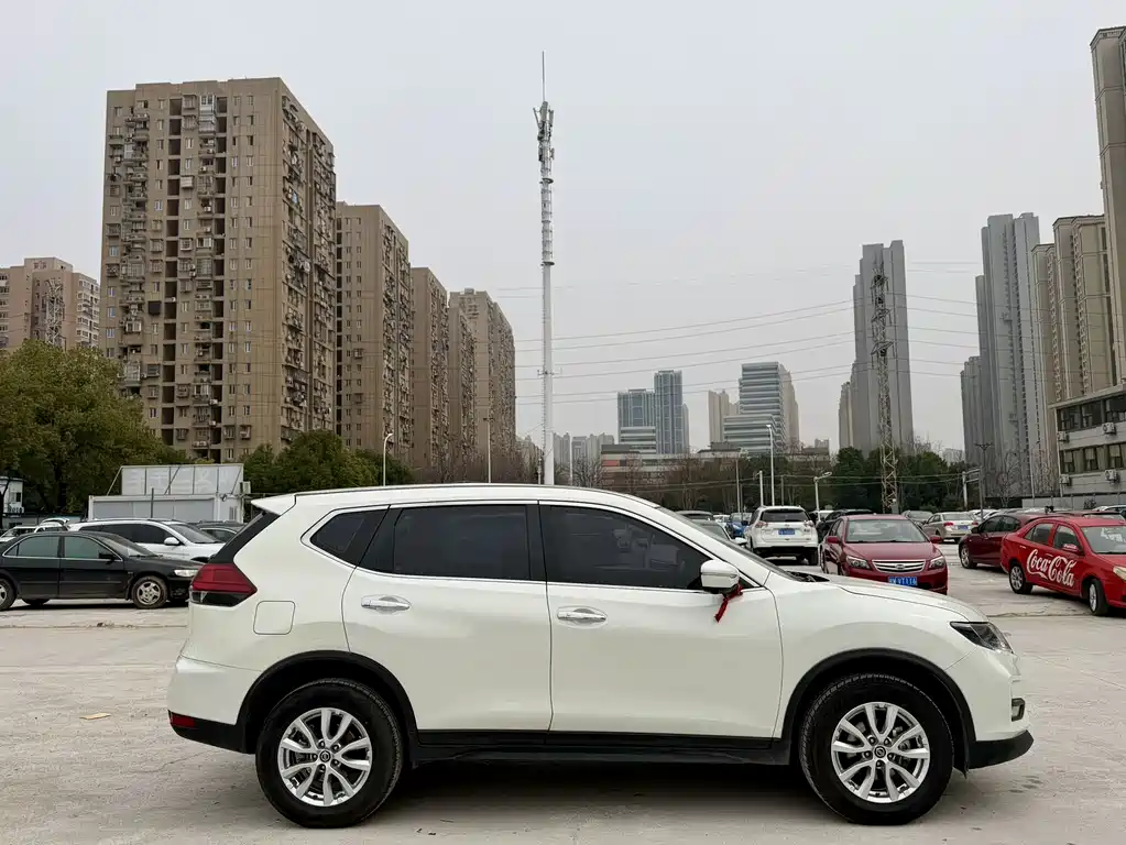 NISSAN QIJUN