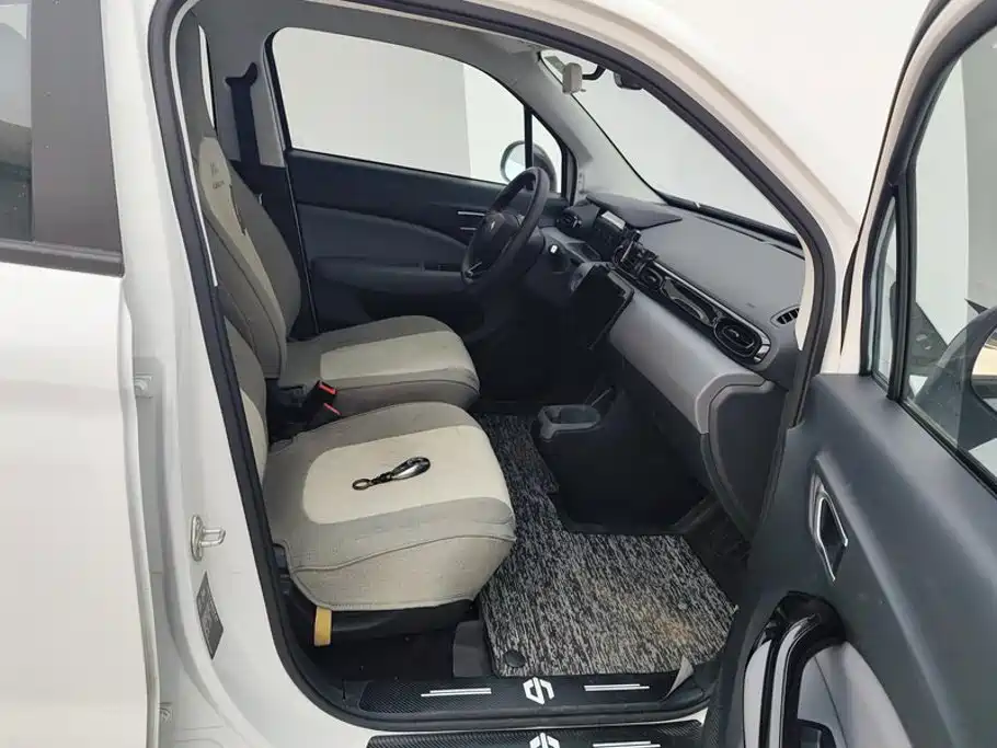 Leapmotor Leapmotor T03 — миниатюра 8