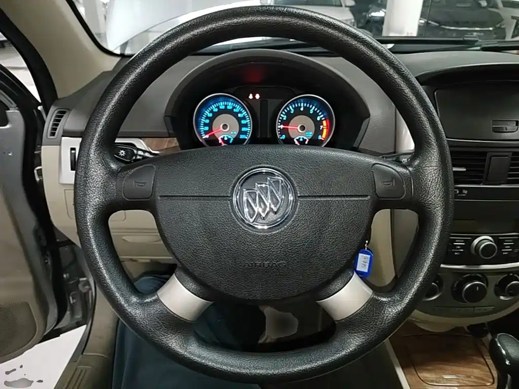 Buick Excelle — миниатюра 11