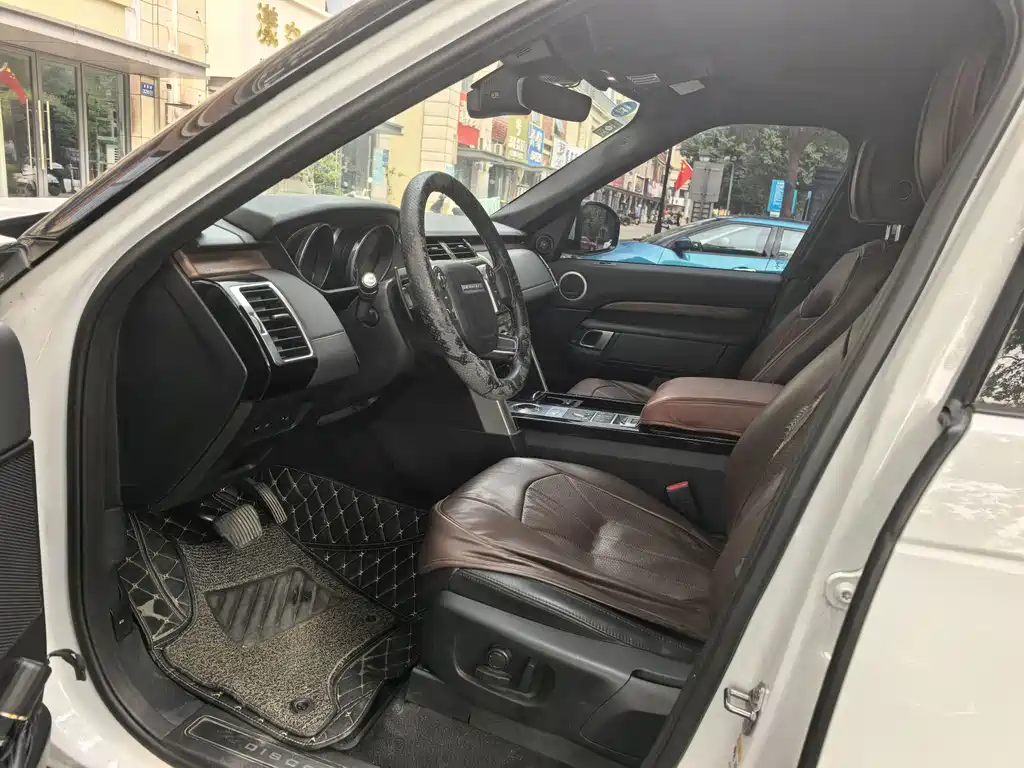 Land Rover Discovery — миниатюра 5