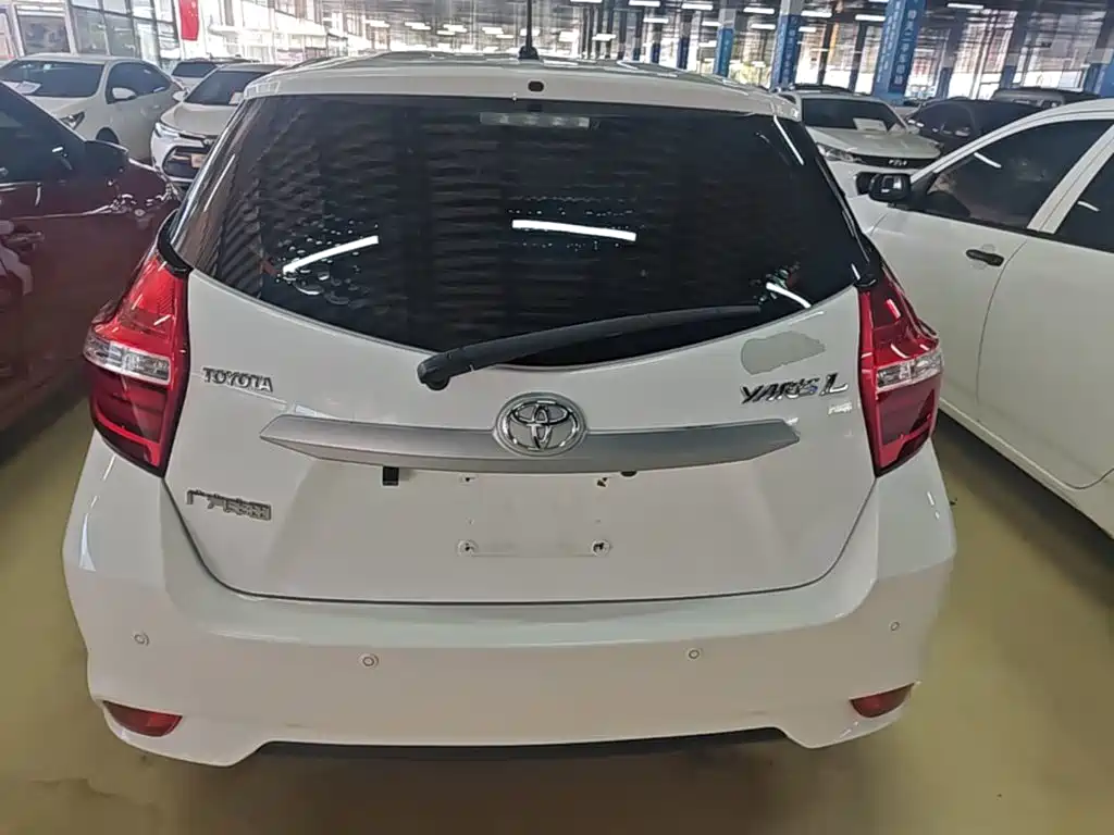 Toyota Yaris L — миниатюра 6