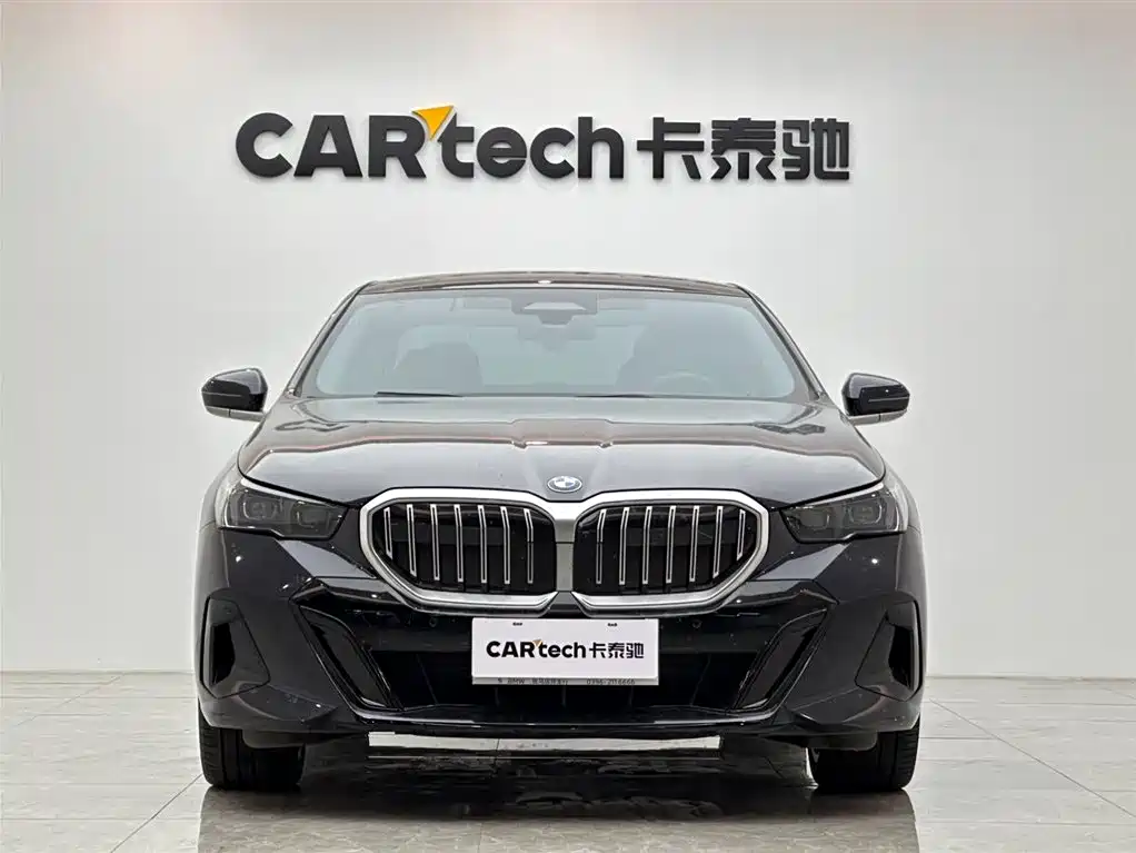 BMW 5 Series 5 2025 530Li Premium M Sport