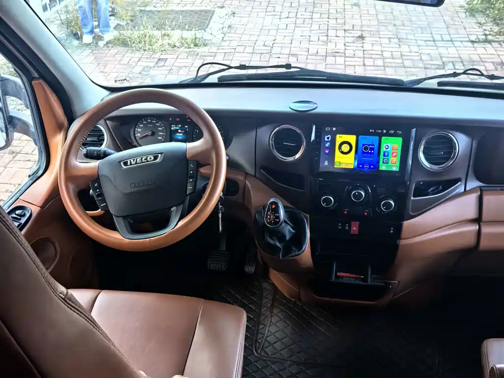 IVECO Ousheng — миниатюра 5