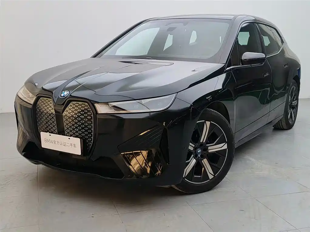 BMW iX