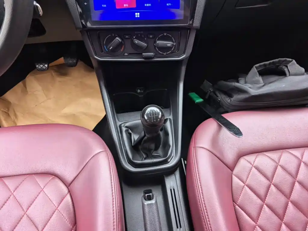 Volkswagen Santana — миниатюра 14
