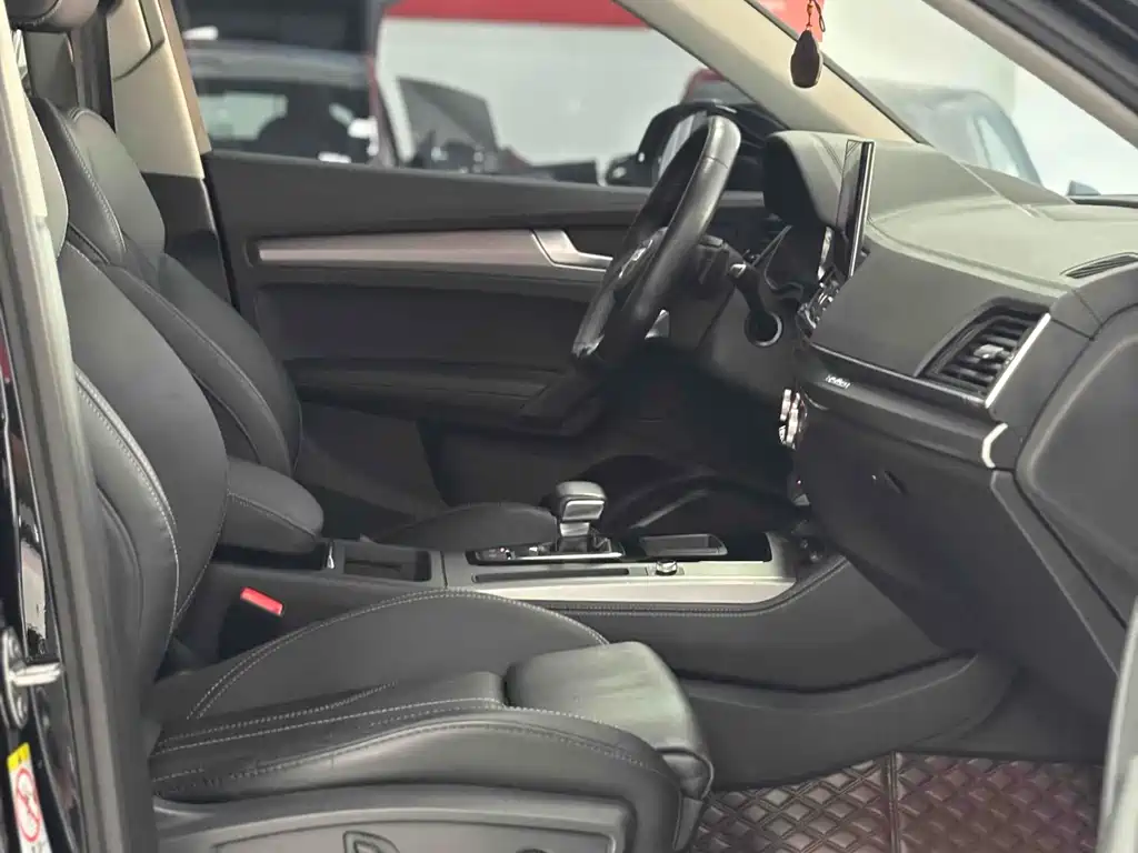 Audi Q5L — миниатюра 18