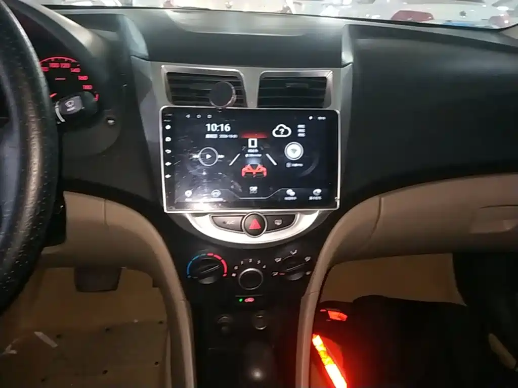 Hyundai Verna — миниатюра 13