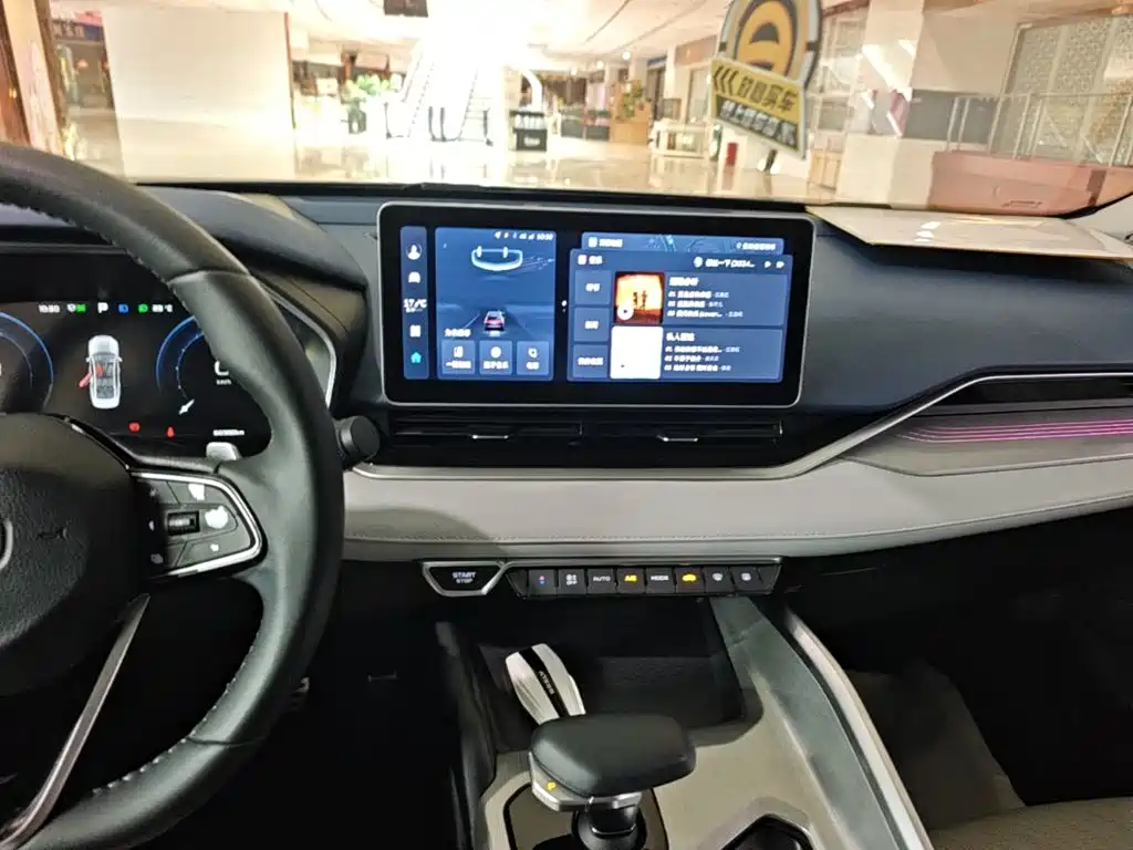 Geely Xingrui — миниатюра 13
